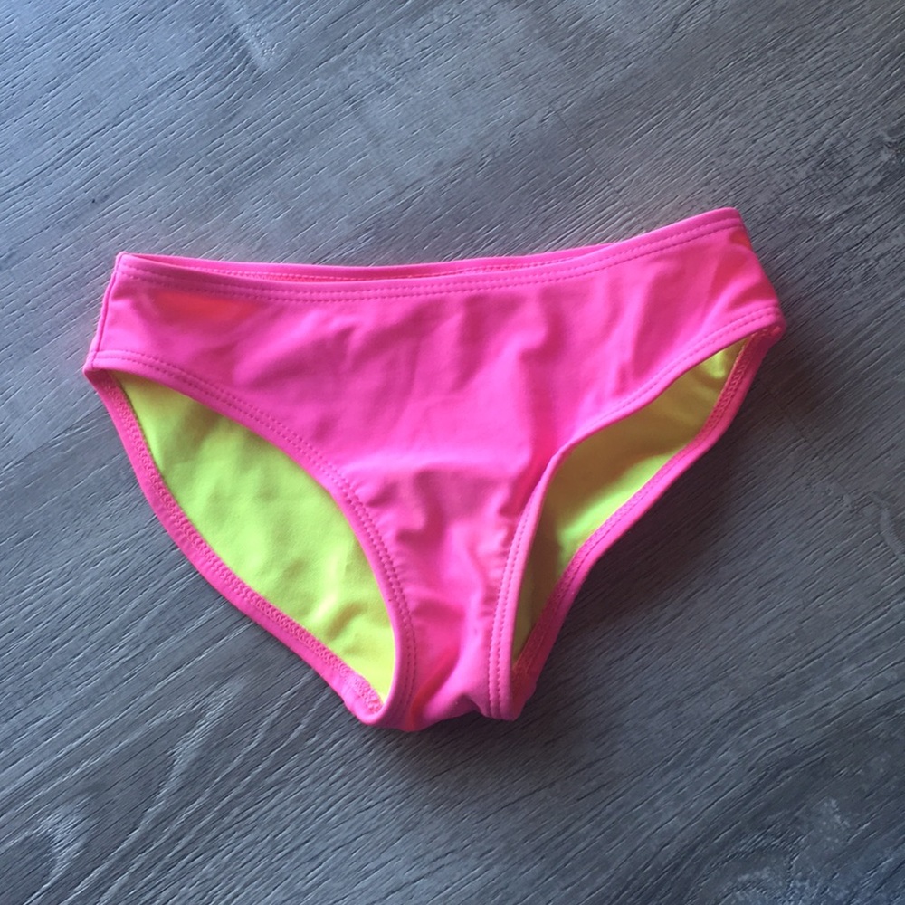 kids pink swim bottoms !!